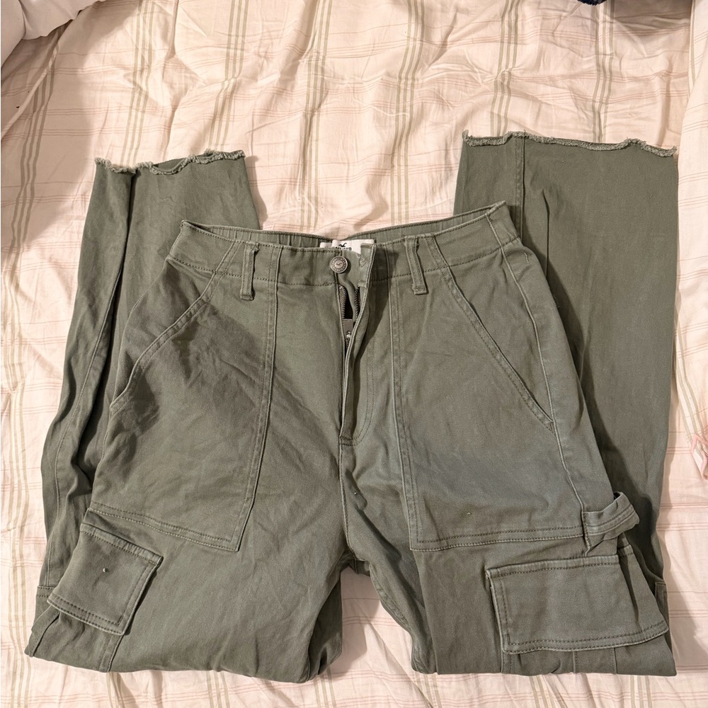 Hollister Men's Green Cargo Pants